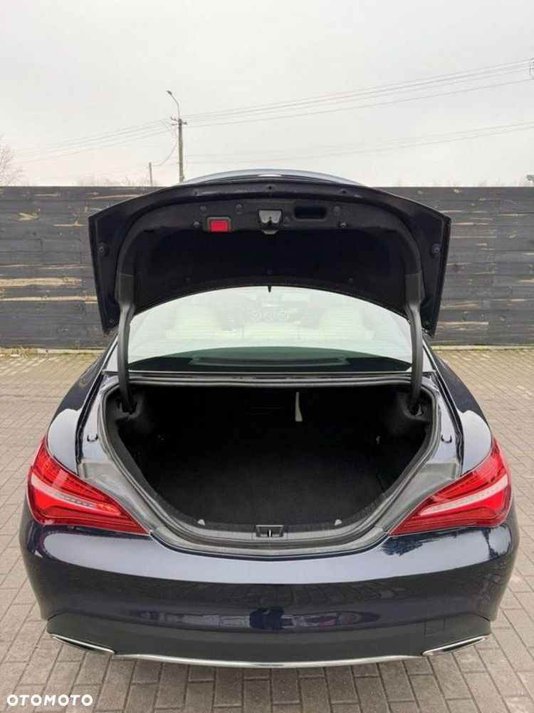 Mercedes-Benz CLA - 17