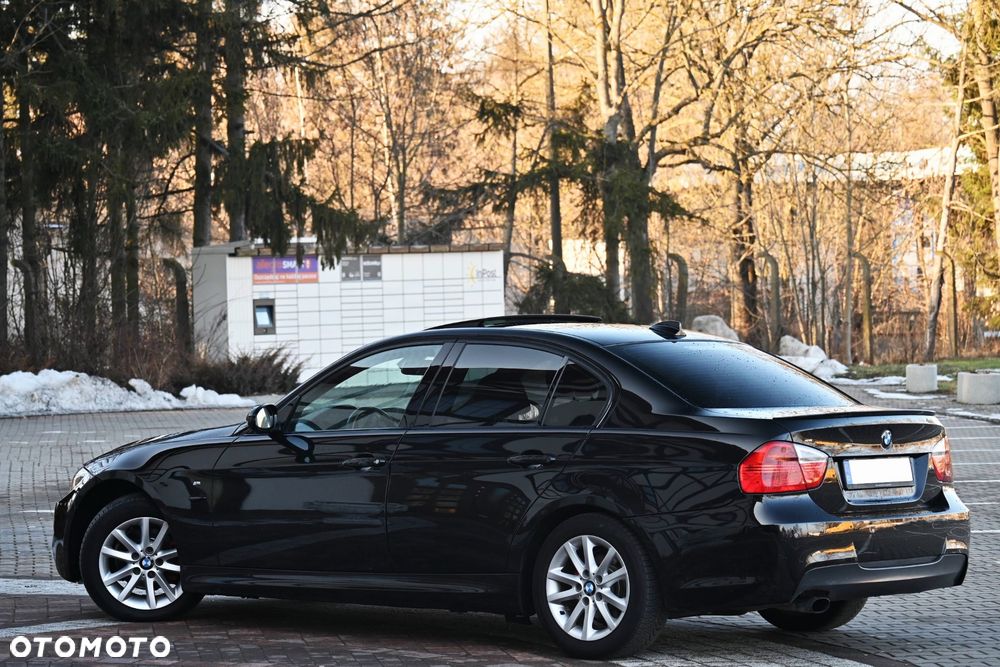 BMW Seria 3 318d DPF Edition Sport - 19