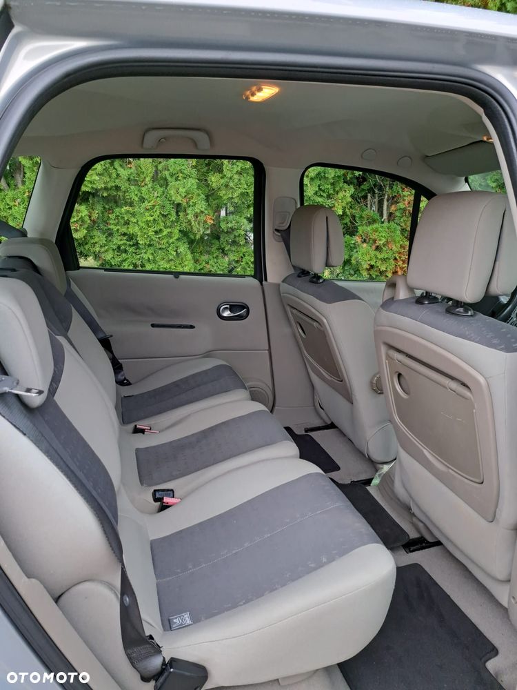 Renault Scenic - 6