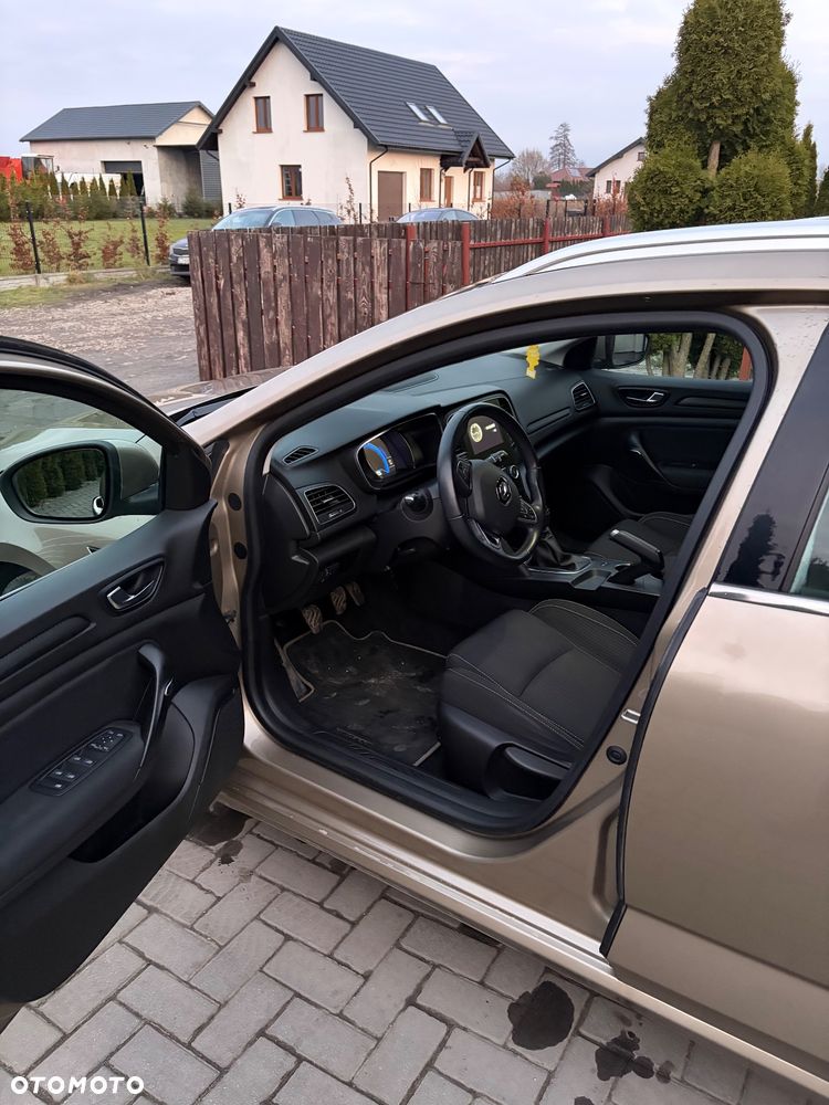 Renault Megane 1.2 Energy TCe Business - 11