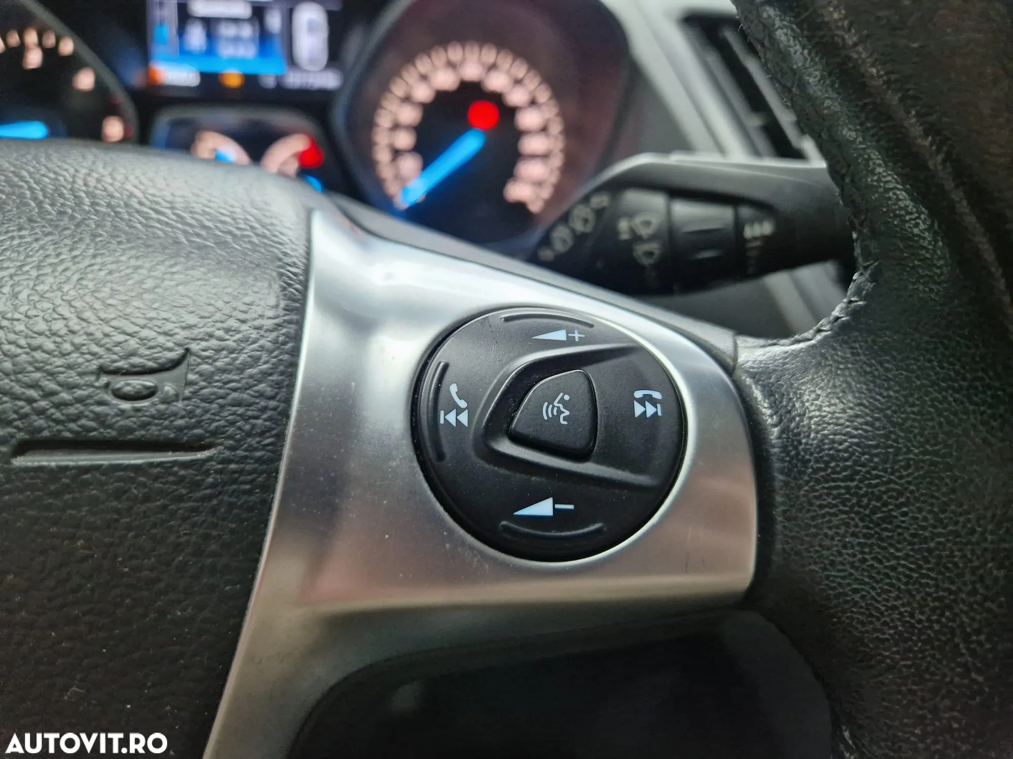 Ford Kuga 2.0 TDCi Powershift 4WD Trend - 13