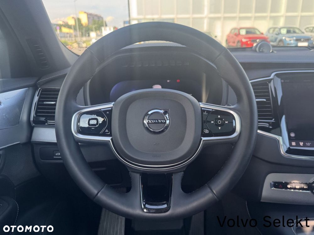 Volvo XC 90 - 25