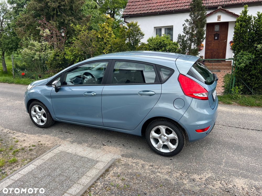 Ford Fiesta 1.25 Champions Edition - 5