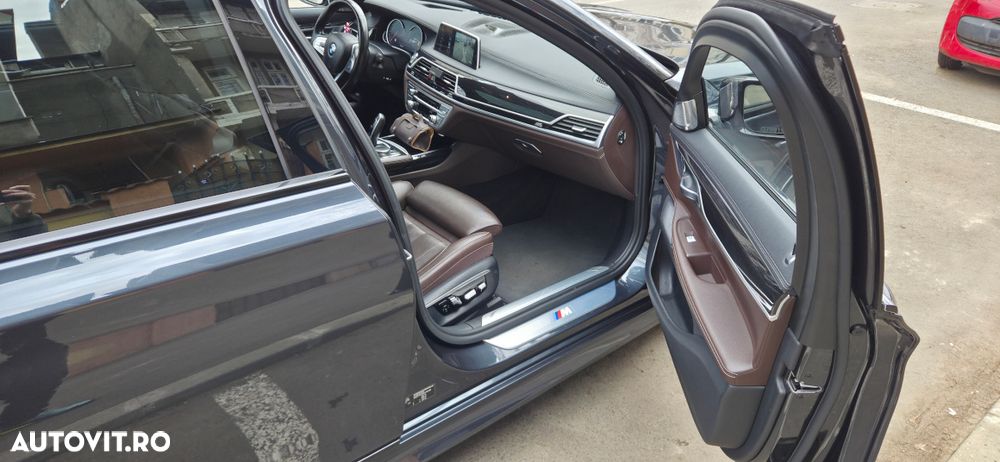 BMW Seria 7 740d xDrive - 11