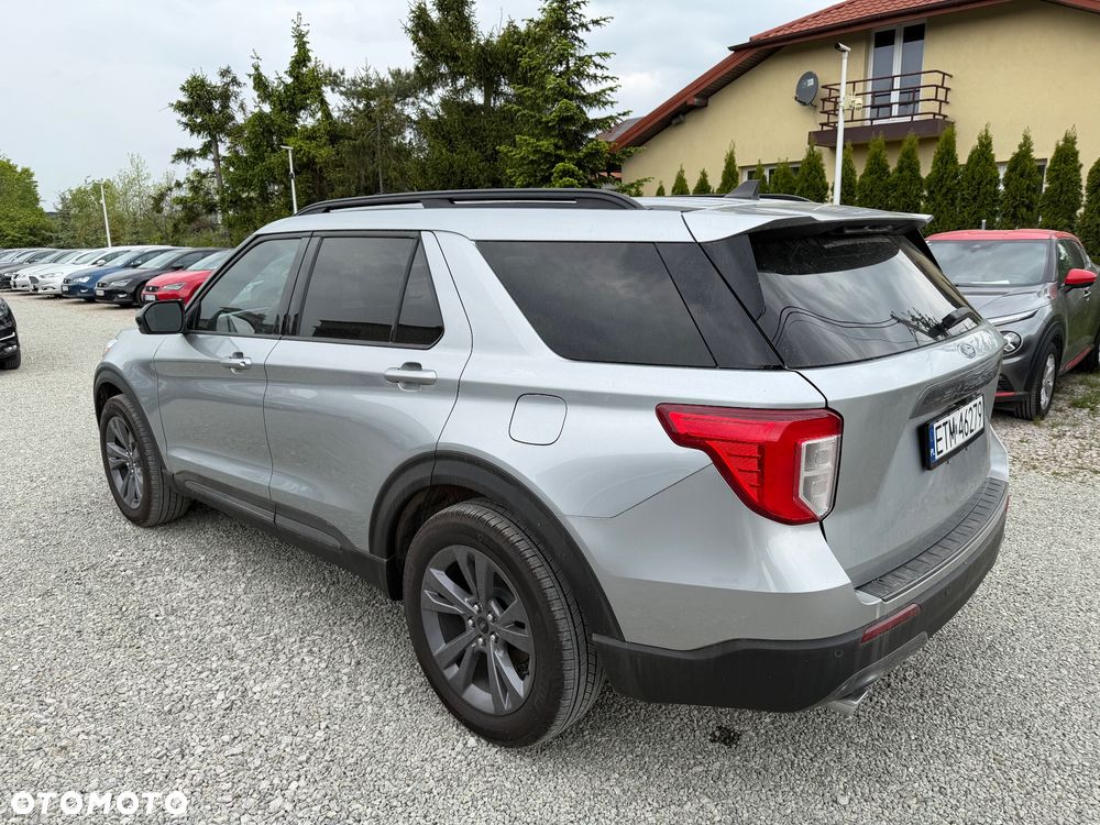 Ford Explorer - 17