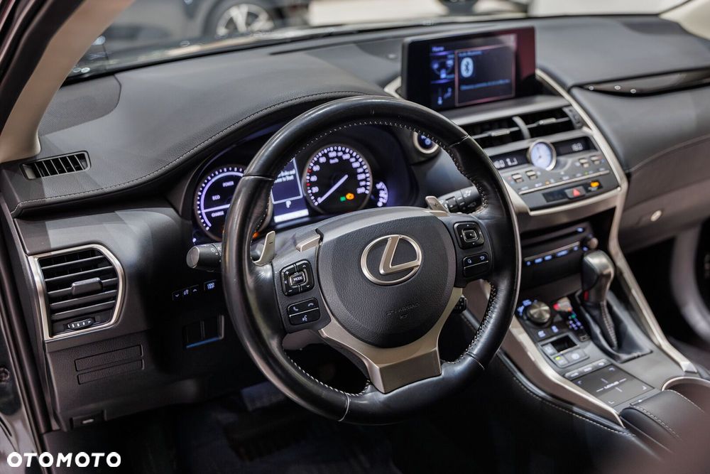 Lexus NX 300h Elegance 2WD - 29