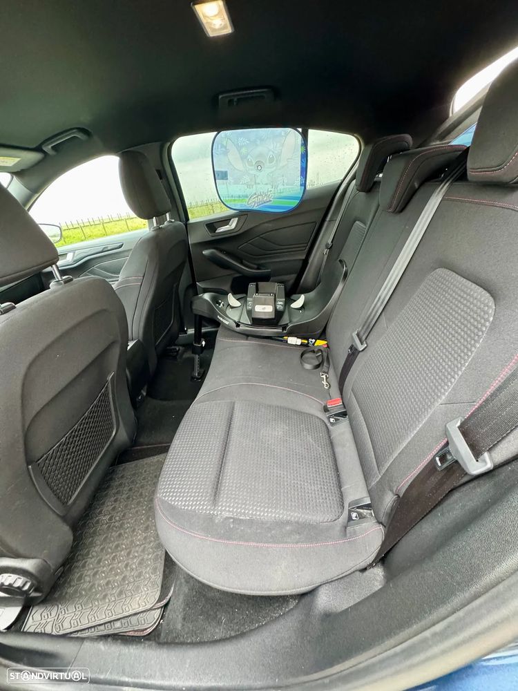 Ford Focus 1.5 TDCi ST-Line DPS - 10