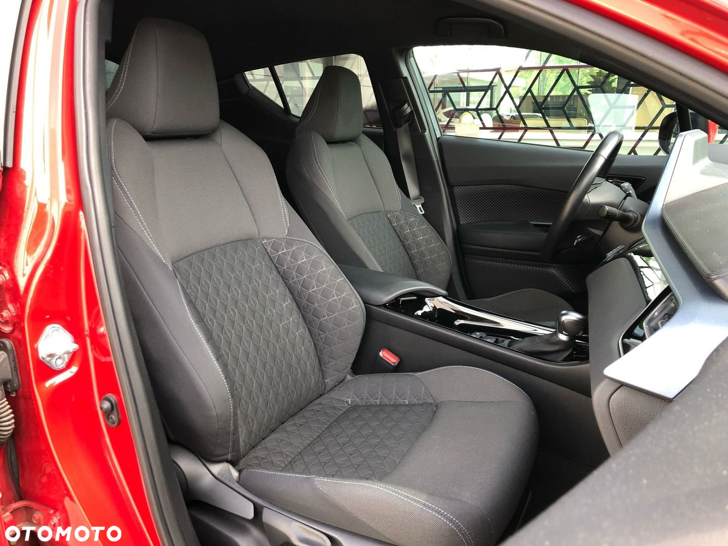 Toyota C-HR - 24
