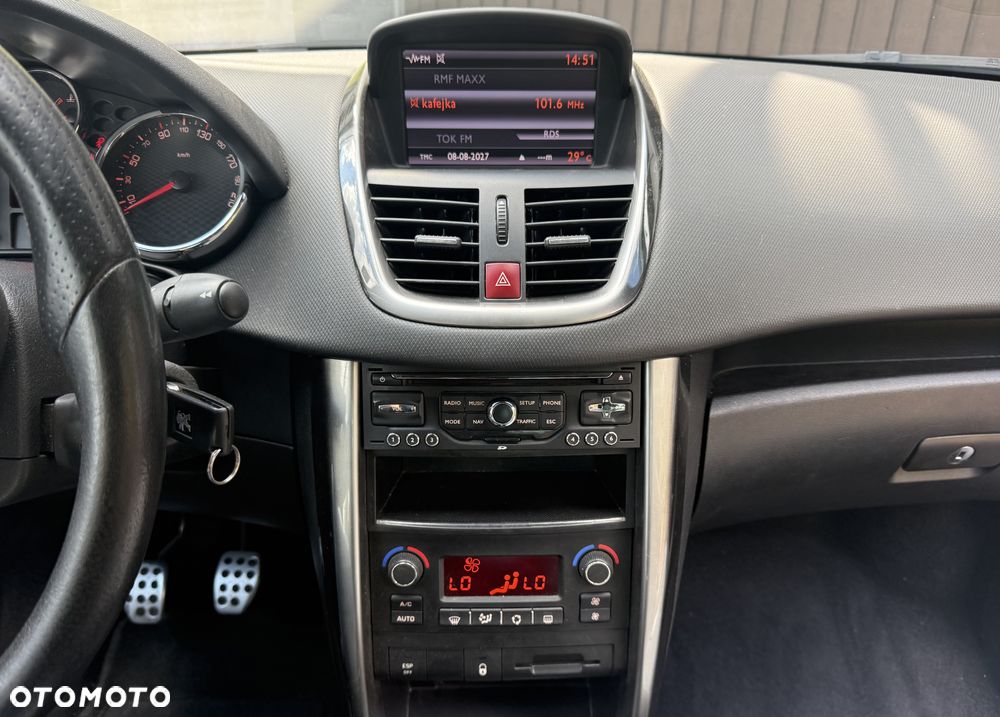 Peugeot 207 CC - 10
