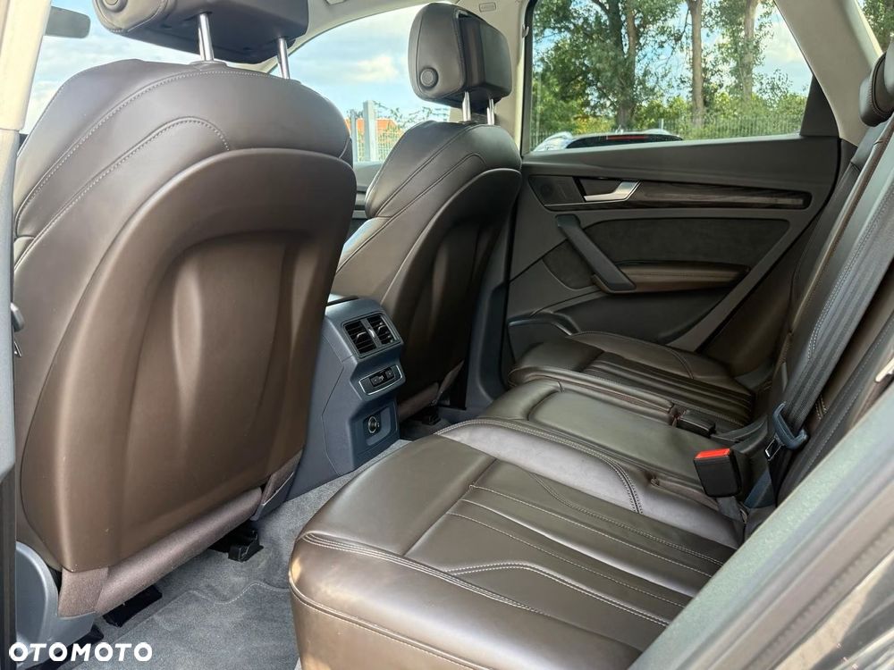 Audi Q5 55 TFSIe quattro S tronic S line - 28