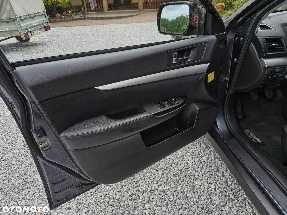 Subaru Outback - 23