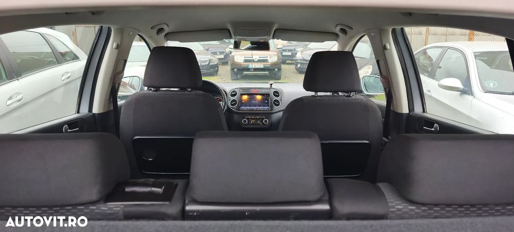 Volkswagen Golf Plus 1.6 TDI DPF Life - 17