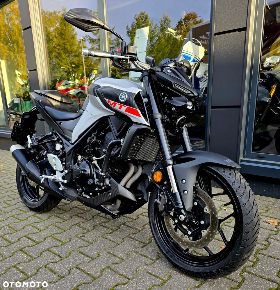Yamaha MT - 3