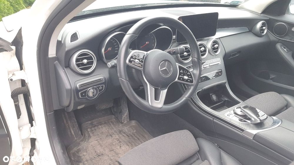 Mercedes-Benz Klasa C 200 4Matic 9G-TRONIC Exclusive - 4