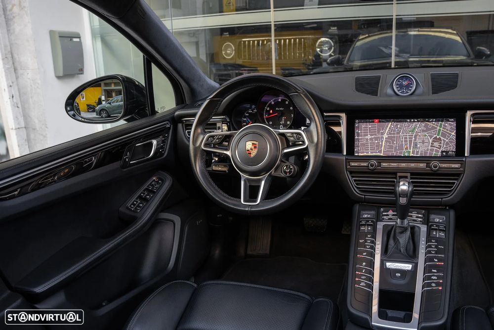 Porsche Macan Turbo PDK - 16
