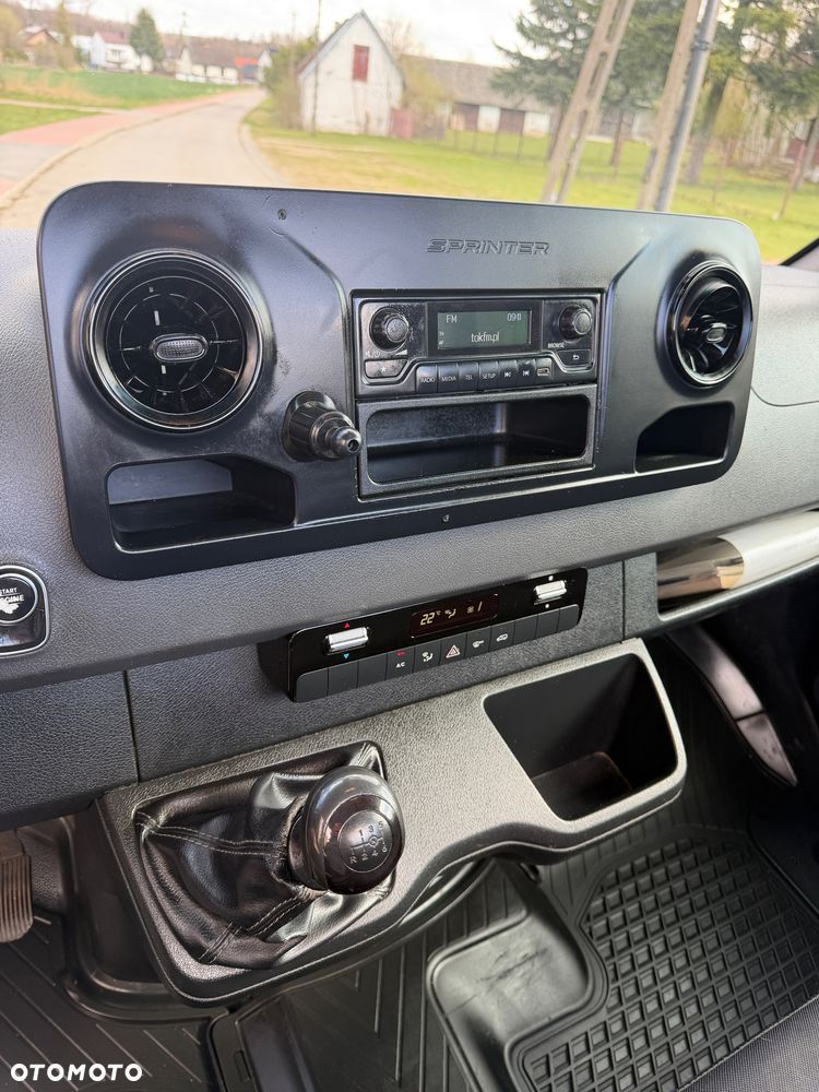 Mercedes-Benz Sprinter - 34