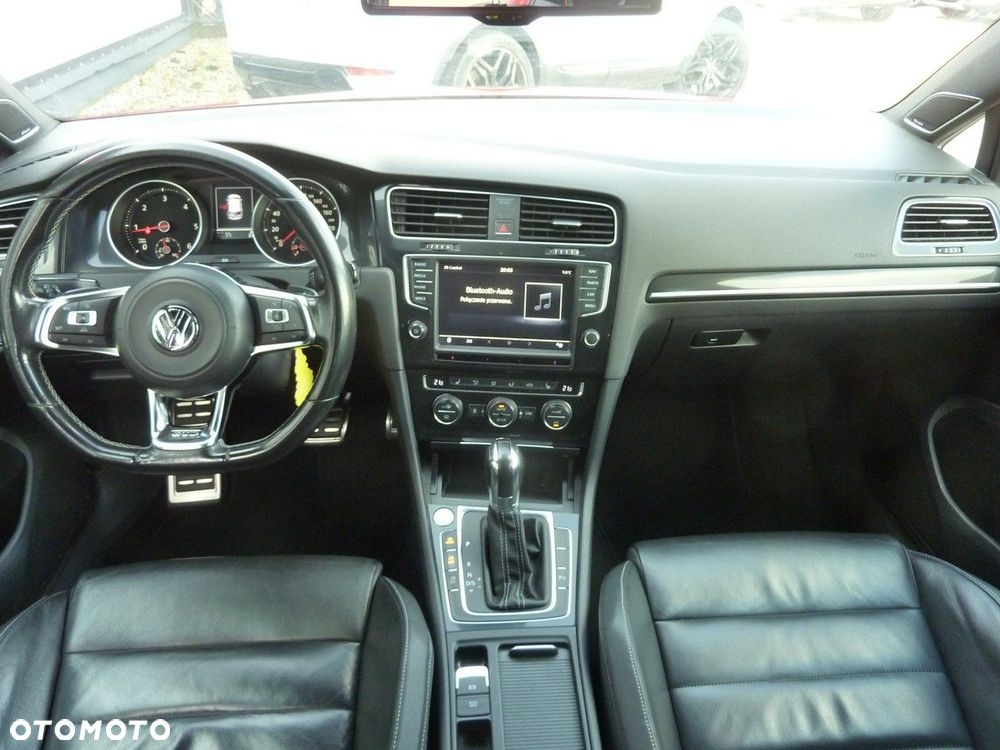 Volkswagen Golf - 18