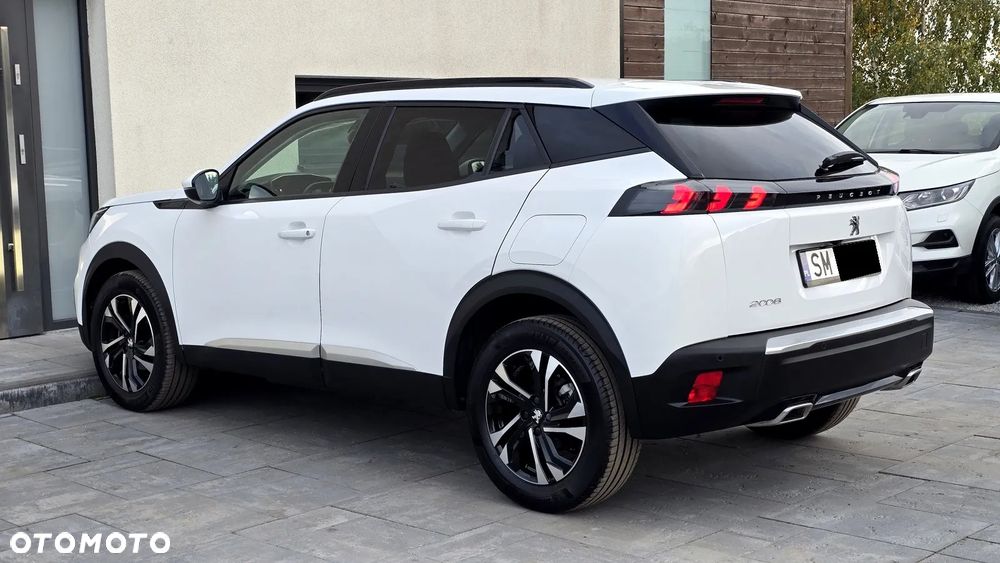 Peugeot 2008 1.2 PureTech Allure Pack S&S - 10