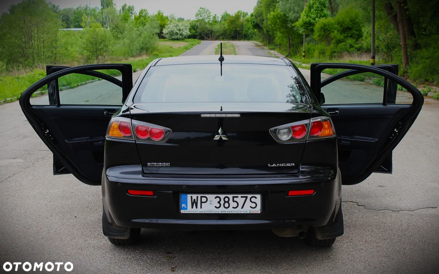 Mitsubishi Lancer 1.6 Intense - 9
