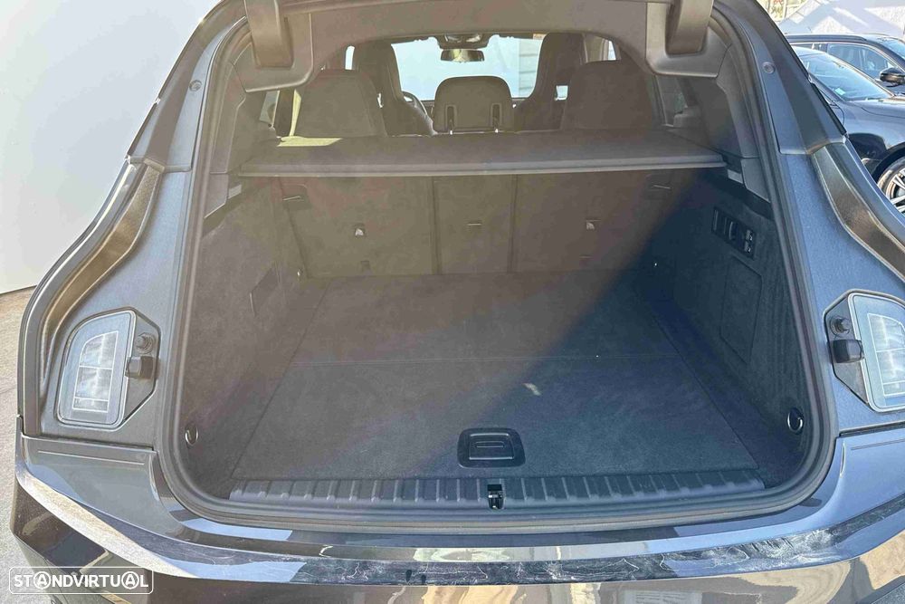 BMW iX xDrive 40 Pack Desportivo - 9
