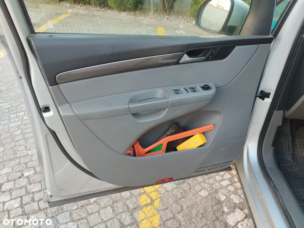 Seat Alhambra 2.0 TDI Ecomotive Reference - 6