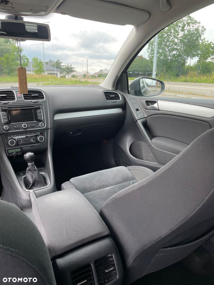 Volkswagen Golf 2.0 TDI Highline - 15
