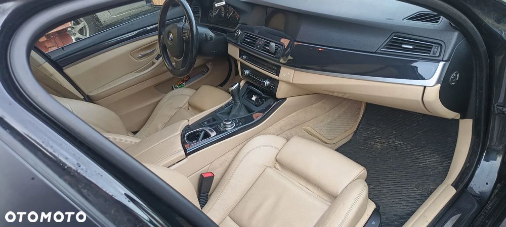 BMW Seria 5 520d - 17