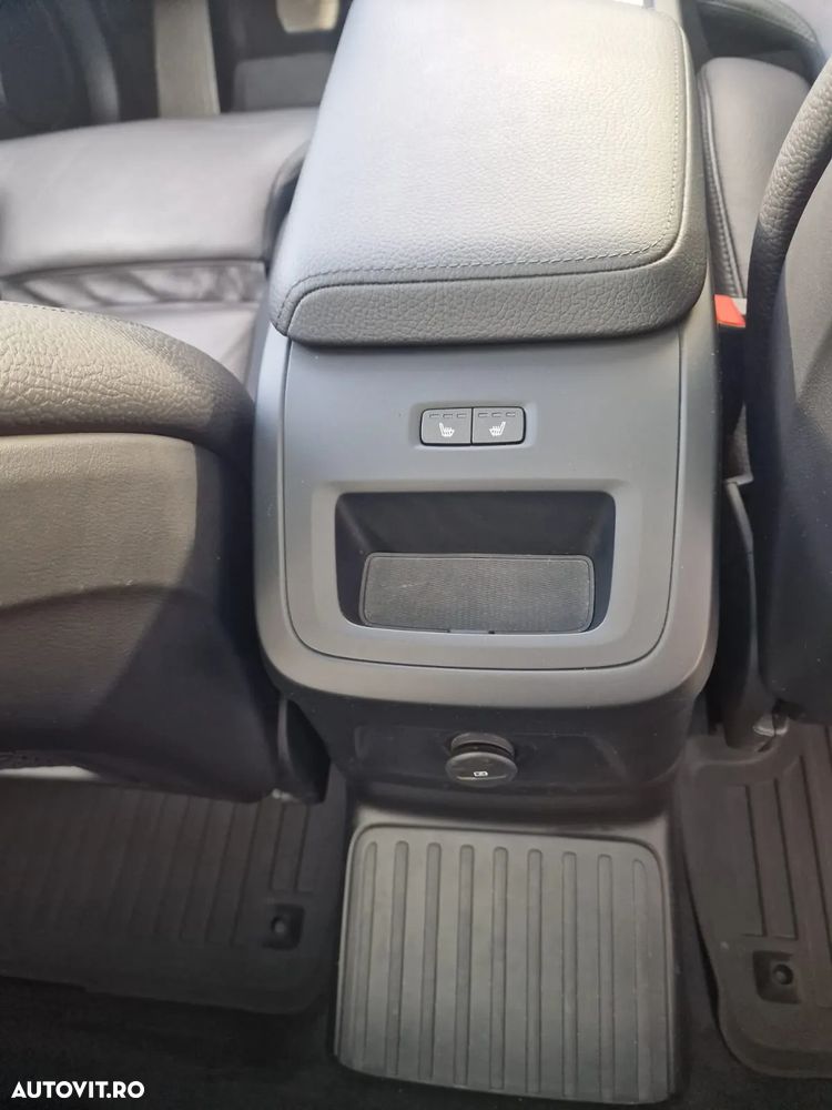 Volvo XC 60 Recharge T8 Twin Engine eAWD Inscription - 29