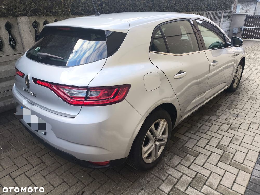 Renault Megane TCe 140 GPF EDC ZEN - 2