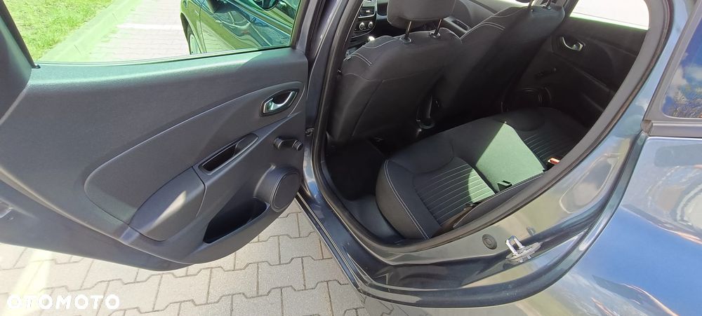 Renault Clio 1.2 16V Limited - 12