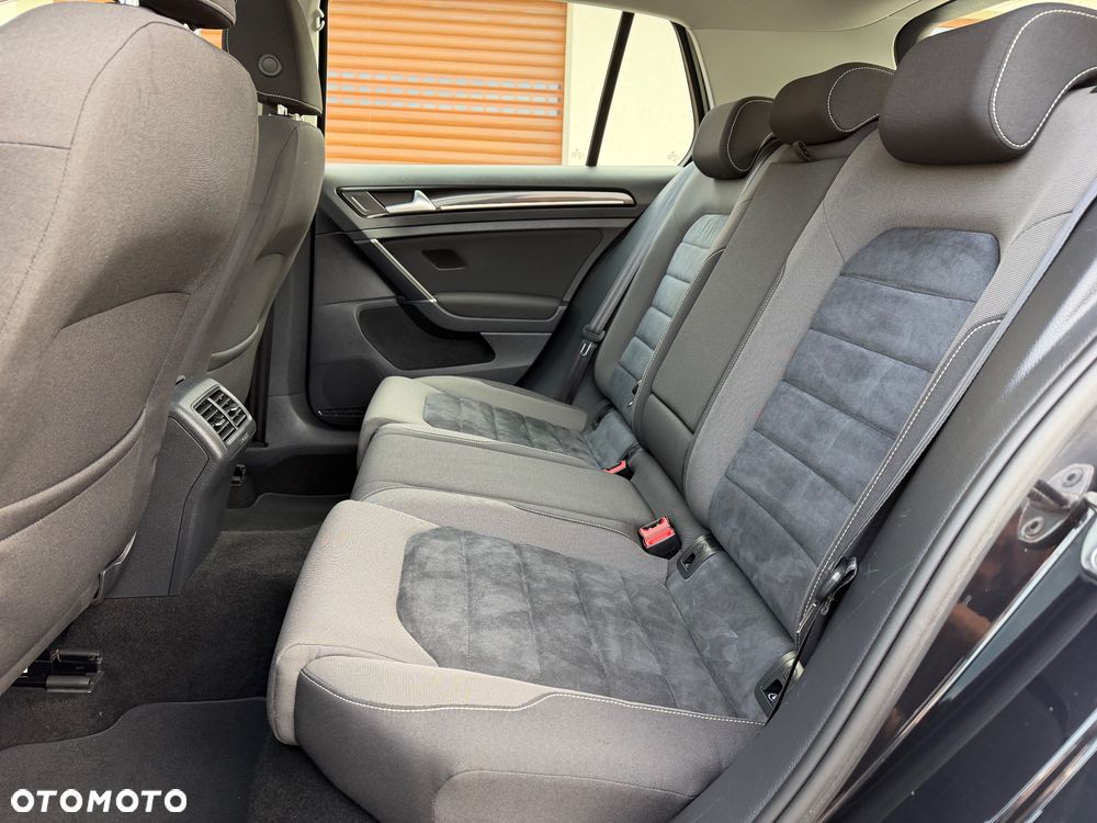 Volkswagen Golf 1.6 TDI DPF Highline - 30