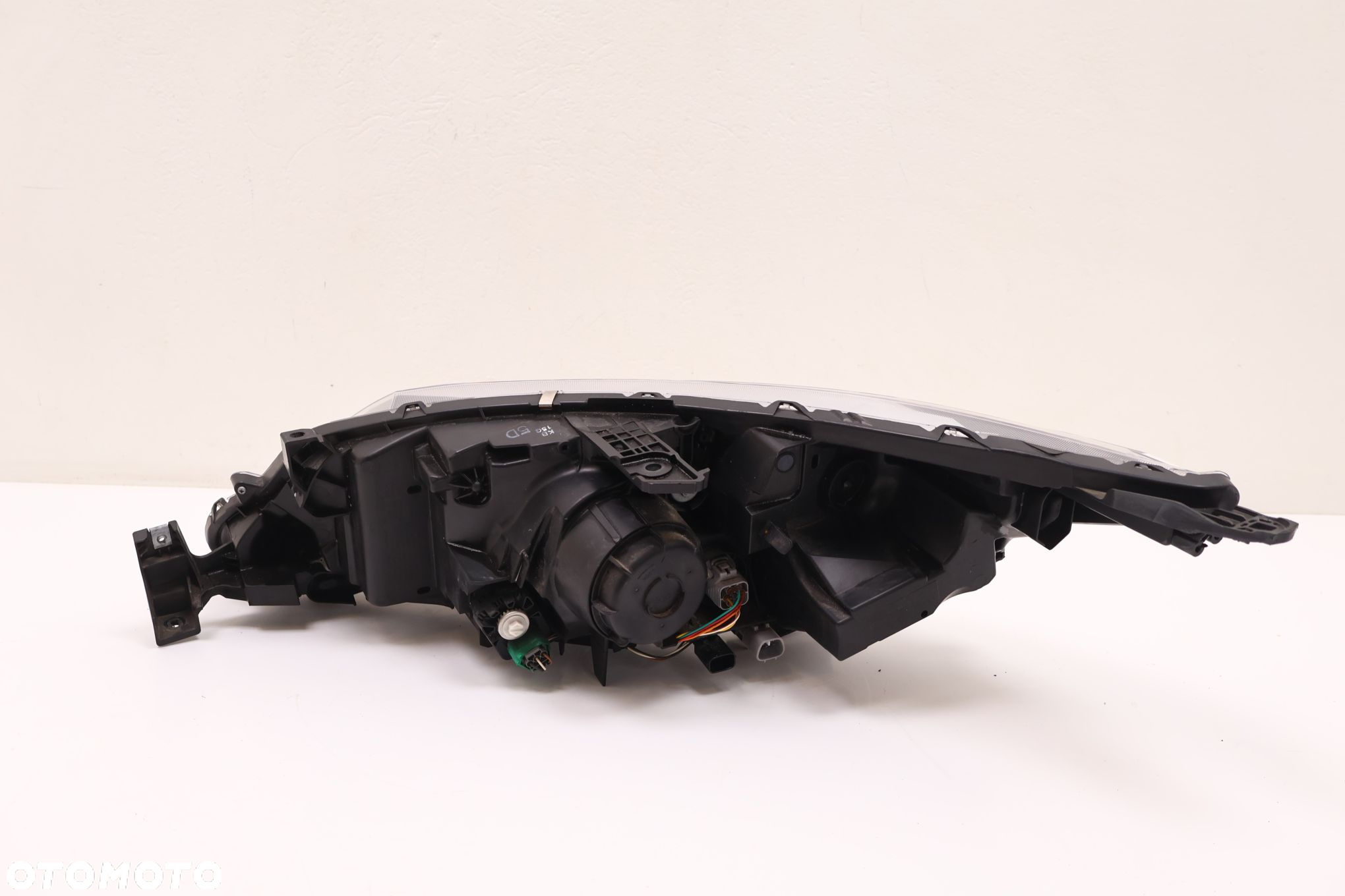 MITSUBISHI ECLIPSE CROSS LAMPA PRAWA PRZÓD FULL LED - 4