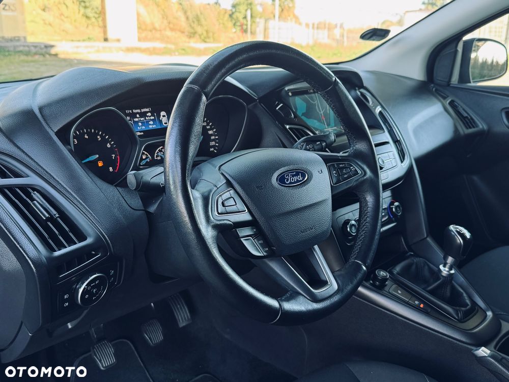 Ford Focus 1.0 EcoBoost Active Business - 16
