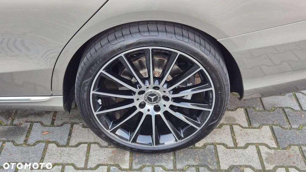 Mercedes-Benz Klasa C 300 d T 9G-TRONIC Avantgarde - 18