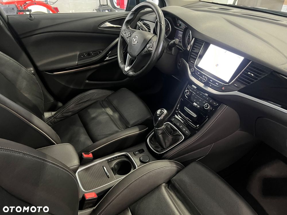 Opel Astra 1.4 T Enjoy S&S - 26