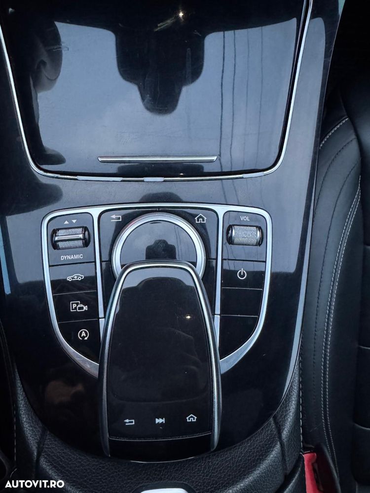 Mercedes-Benz E - 20