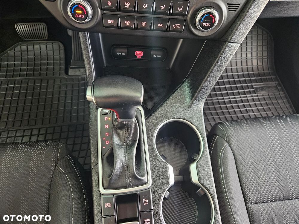 Kia Sportage 1.6 T-GDI L Business Line 2WD DCT - 15