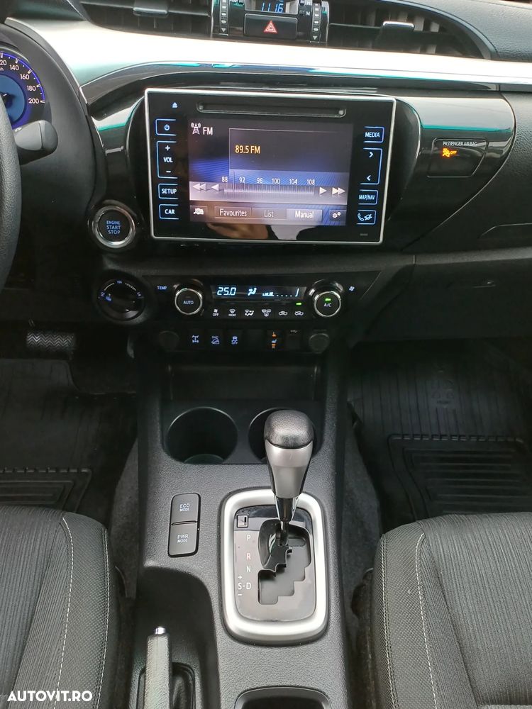 Toyota Hilux 4x4 Double Cab A/T Invincible - 13