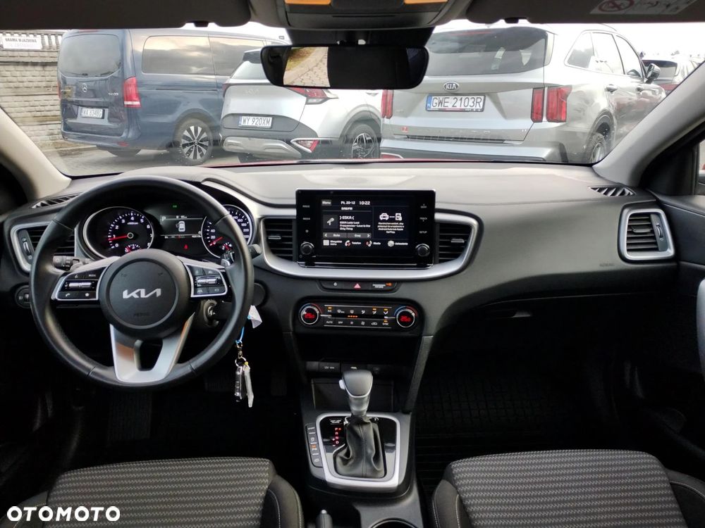 Kia Ceed 1.5 T-GDI M DCT - 24