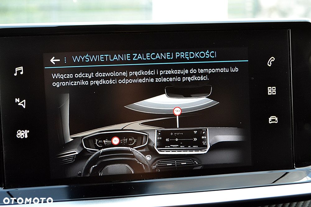 Peugeot 2008 BlueHDi 130 EAT8 GT Pack - 26
