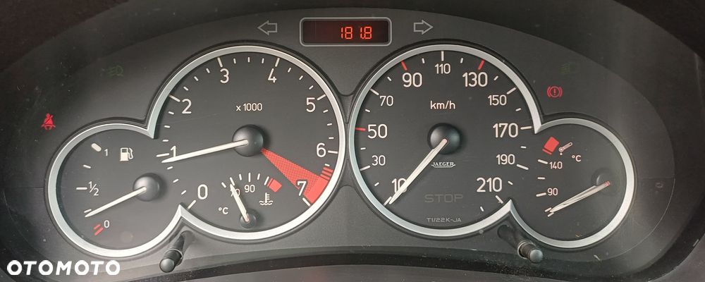 Peugeot 206 75 JBL - 10