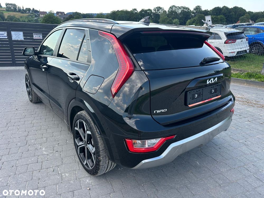 Kia Niro 1.6 GDI Hybrid L Business Line - 4
