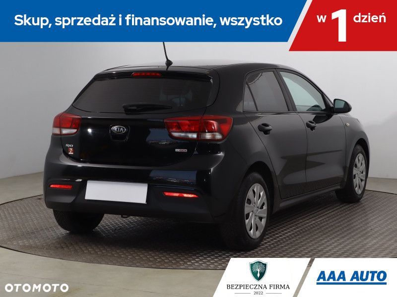 Kia Rio - 7