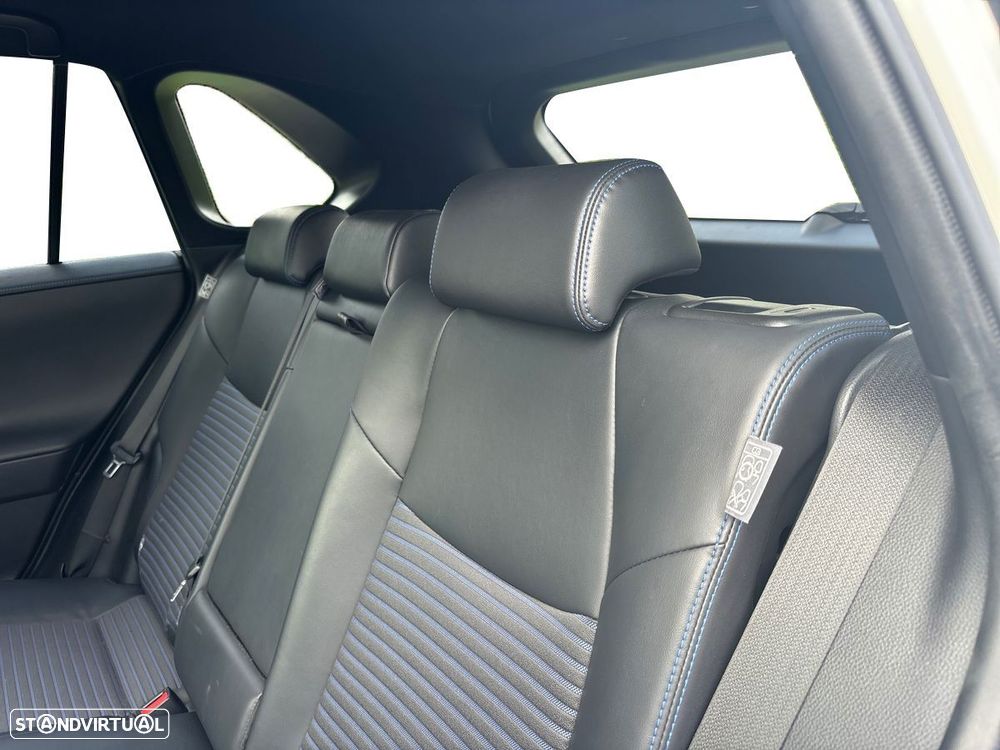 Toyota RAV4 2.5 HDF Square Collection - 6