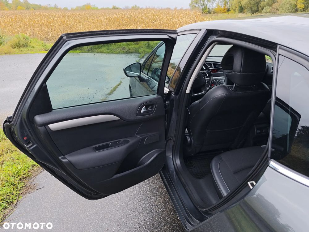 Citroën C4 1.6 VTi Exclusive - 18