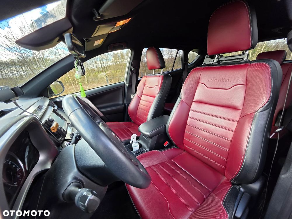 Toyota RAV4 - 8