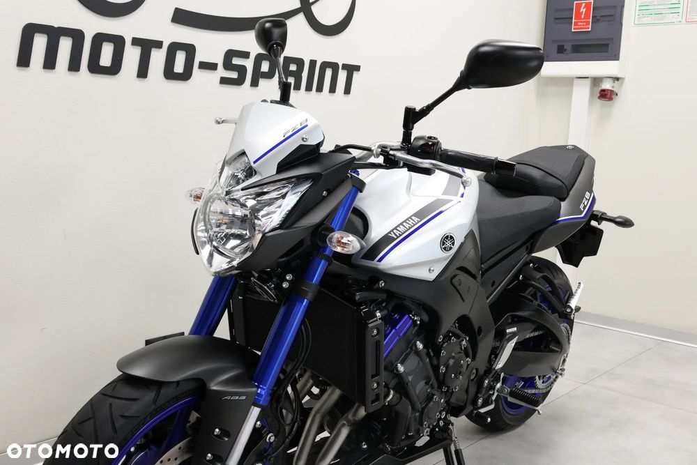 Yamaha FZ8 - 13