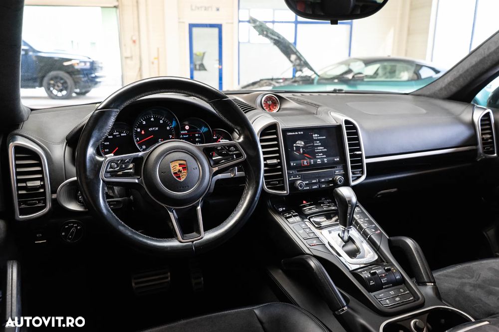 Porsche Cayenne GTS Tiptronic S - 33