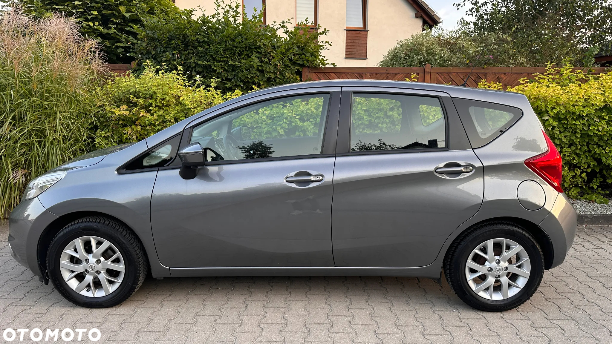 Nissan Note 1.2 Tekna EU6 - 4