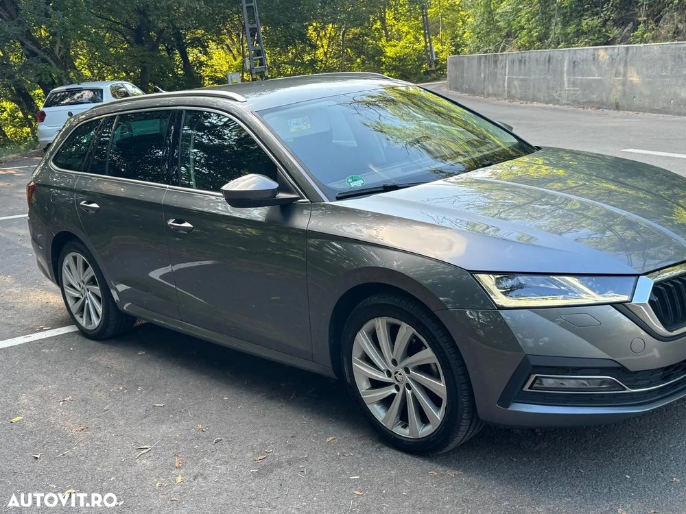 Skoda Octavia 2.0 TDI DSG Ambition - 1